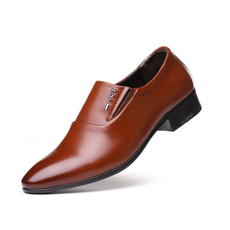 Men's pointed-toe shoes