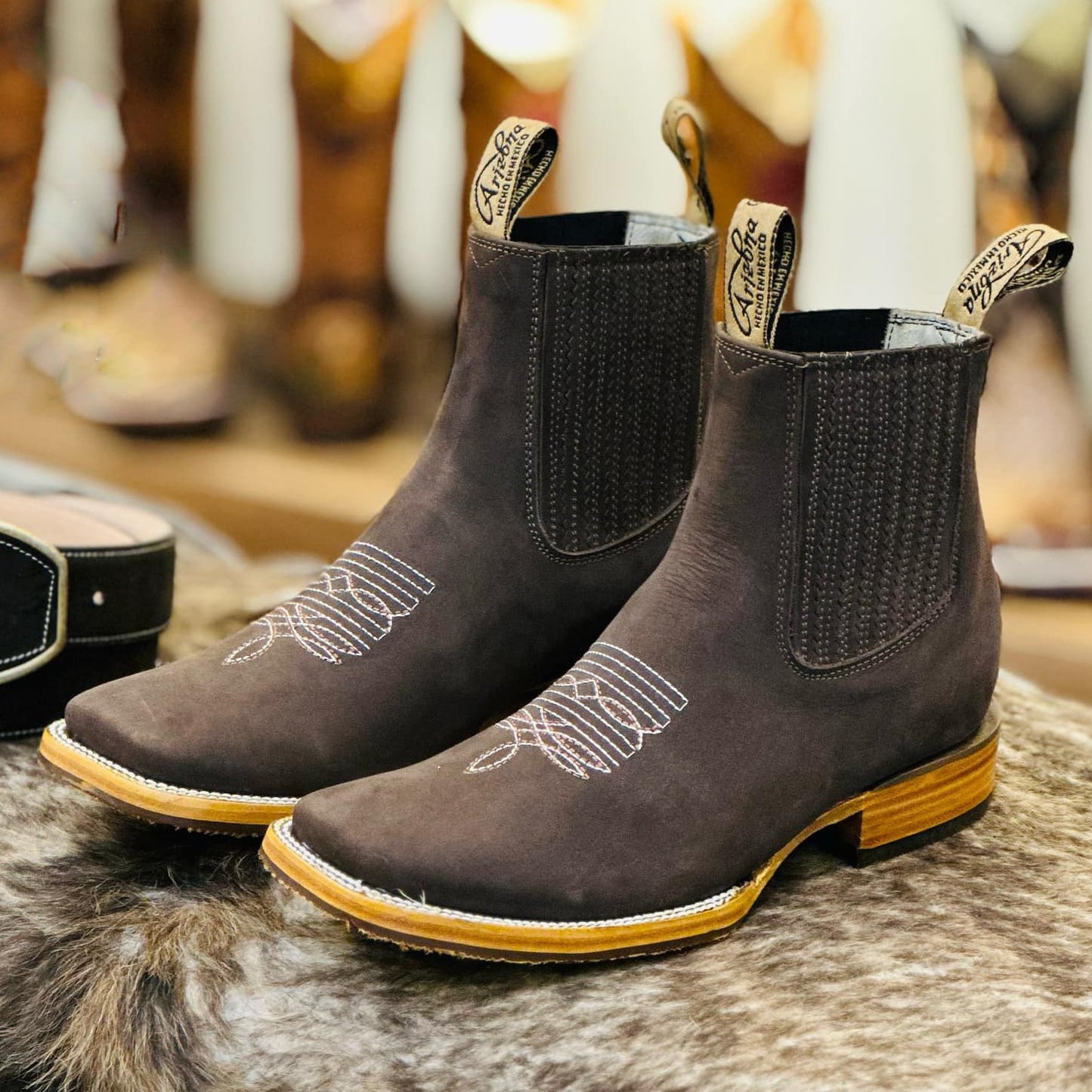 Men's Embroidered Chelsea Western Boots