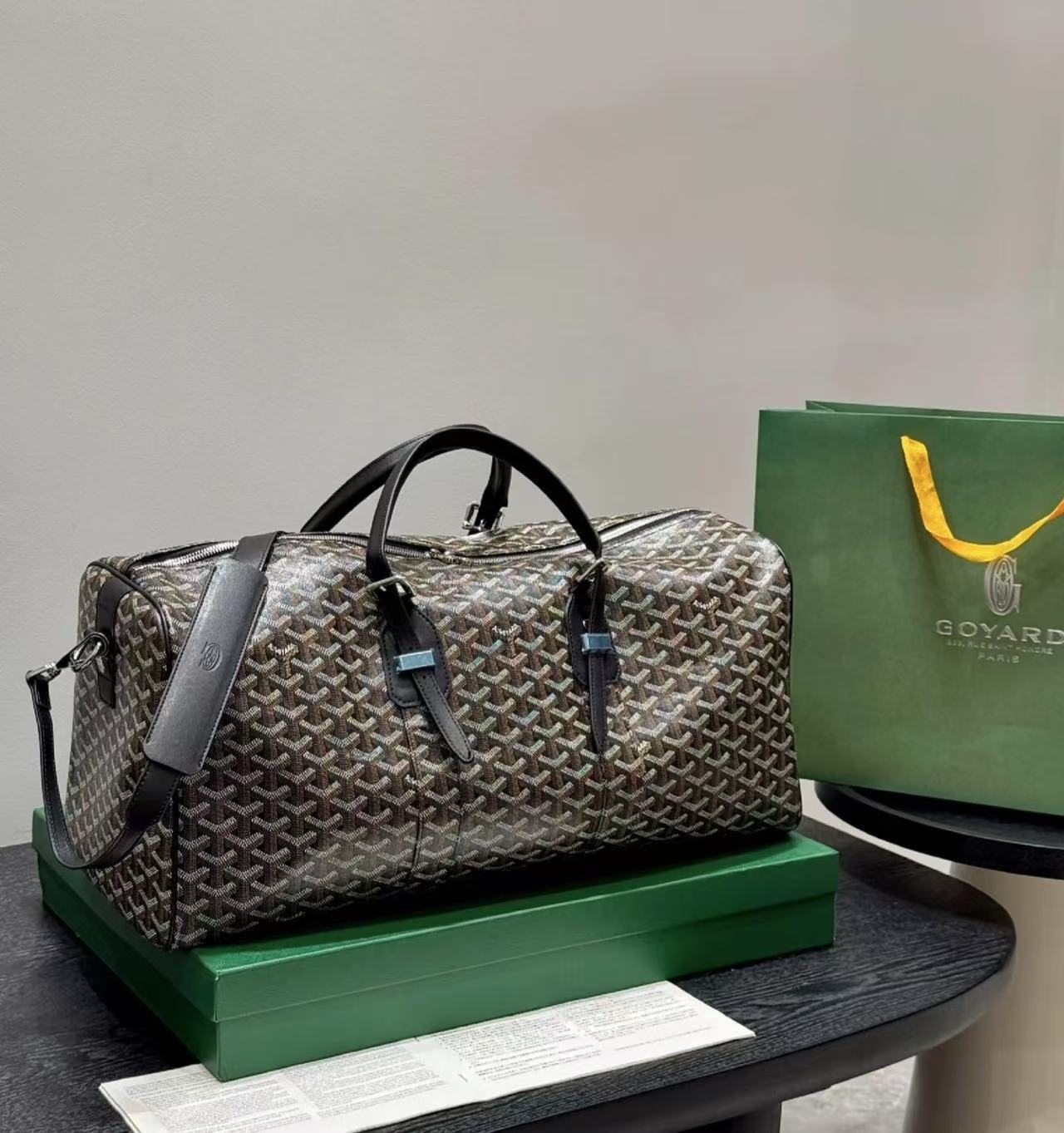 Printed travel bag and fitness bag