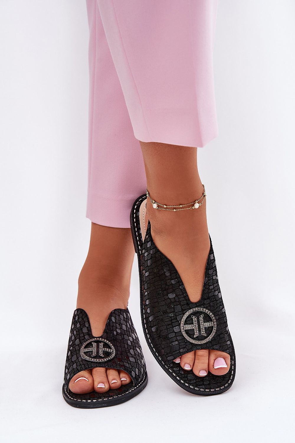  Sandals model 215708 Step in style 