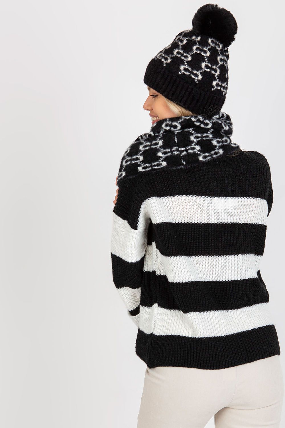  Infinity Scarf model 185920 AT 